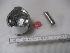 картинка Поршень с пальцем стд т 13101-ZE3-W00