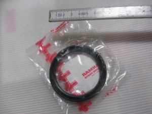 картинка Сальник со ст. вентилятора