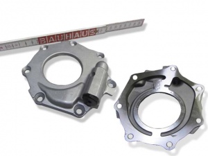 картинка Крышка масляного насоса в сборе