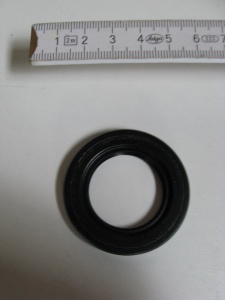 картинка Сальник со ст. вала 30х47х7 ED0012130600-S