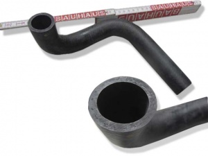 картинка Шланг радиатора верхний